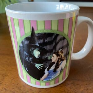Super cute vintage Wizard of Oz Mug